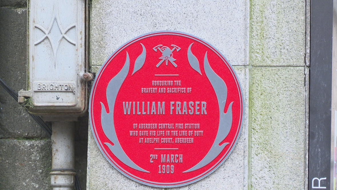 It is the first Red Plaque to be unveiled in the area.