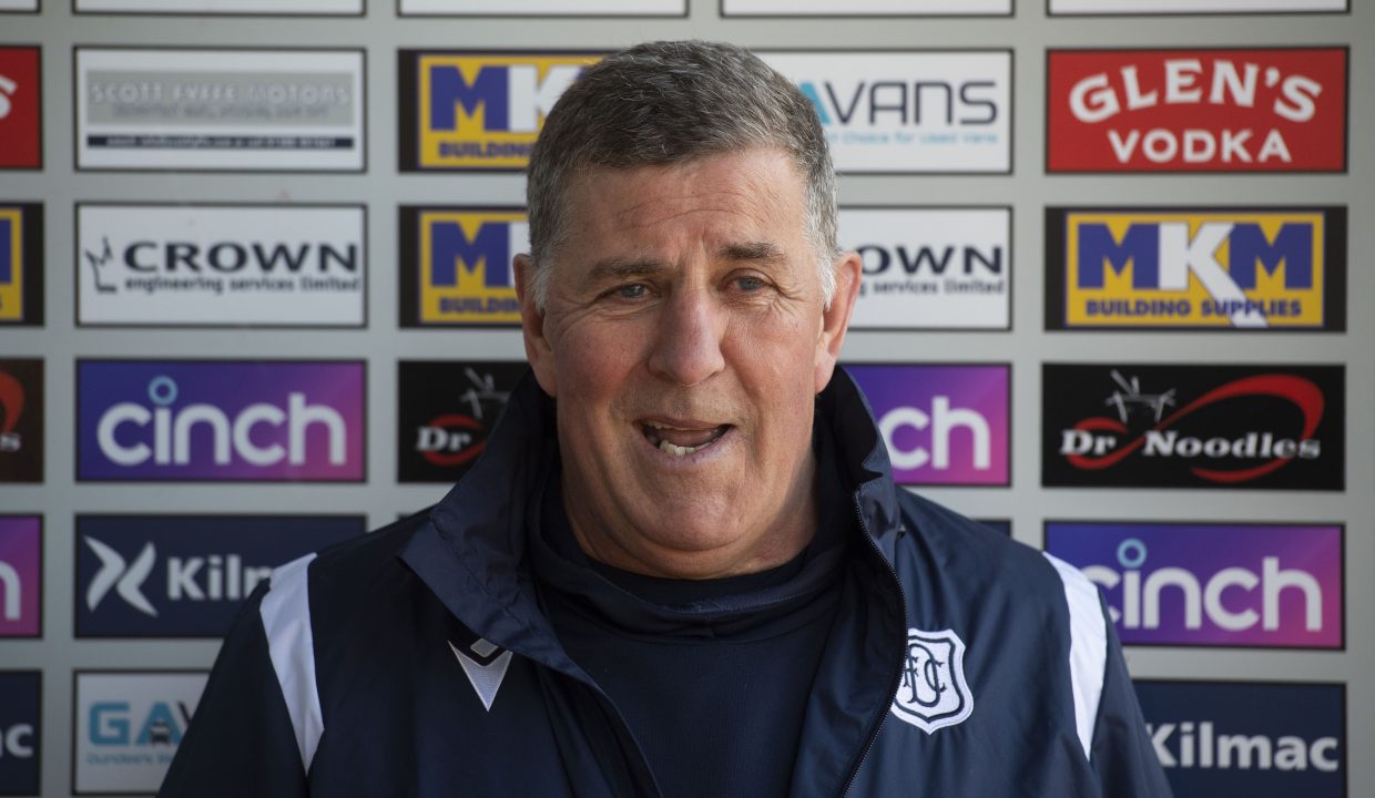 McGhee ‘to go naked for a week’ if Dundee beat St Johnstone