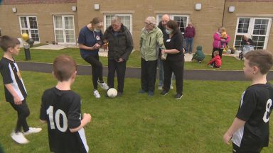Jeanfield Swifts 2013 boys’ club teams up with care home to tackle isolation