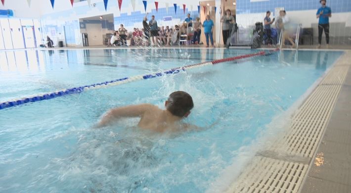 Swimming and athletics festival held for school pupils