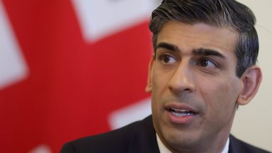 Rishi Sunak blames ‘technical problems’ for inability to increase benefits to help with cost of living