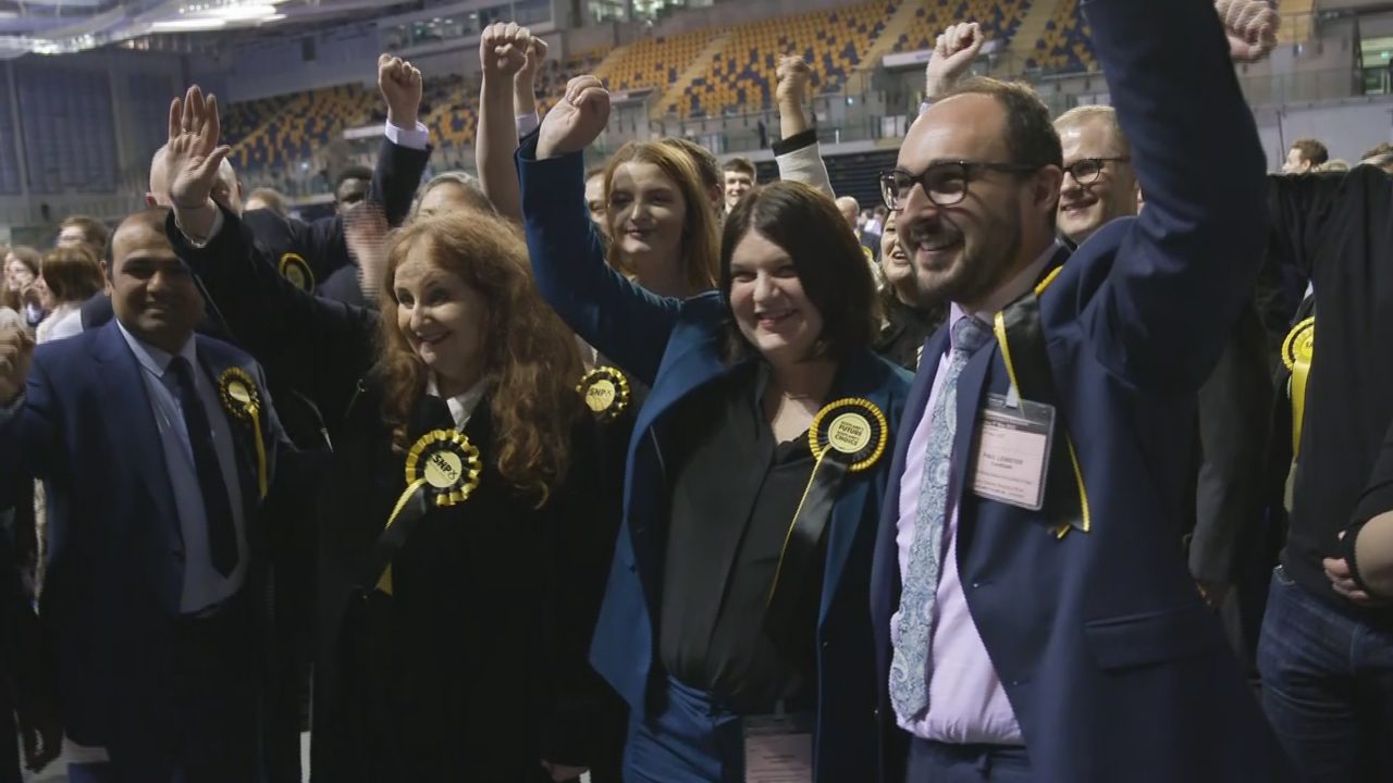SNP hold onto Glasgow by one seat after tense count