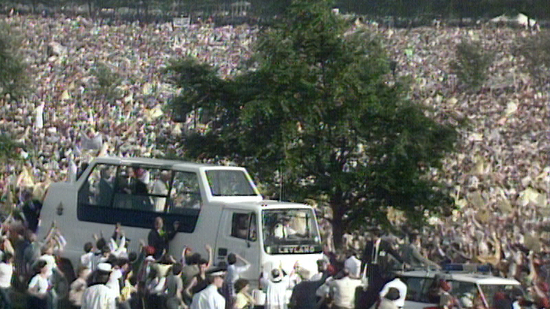 The Popemobile arrives at Bellahouston Park.