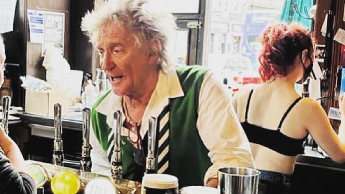 Rod Stewart spotted pulling pints in Glasgow bar The Dirty Duchess in Finnieston