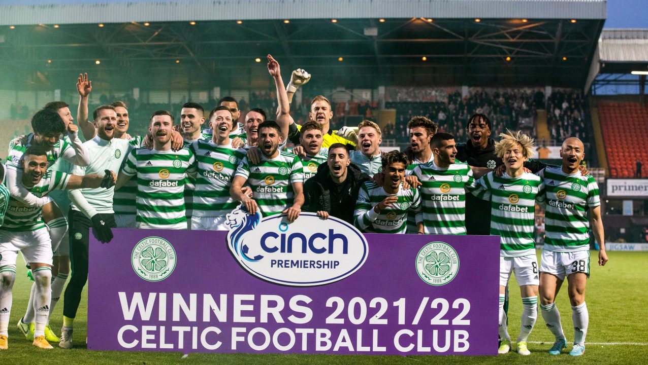 Celtic win Premiership title after draw with Dundee United