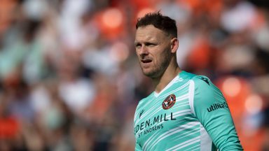 St Mirren complete signing of Trevor Carson from Dundee United
