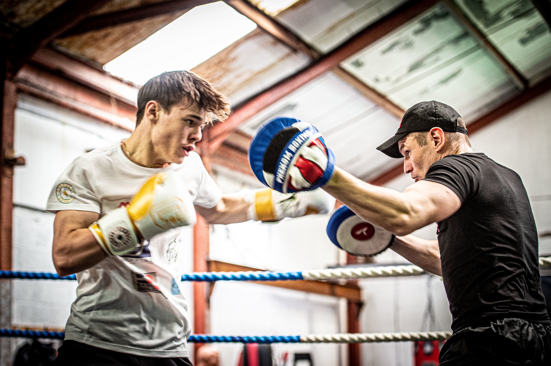 Willie spars with son Jake ahead of Friday's show.