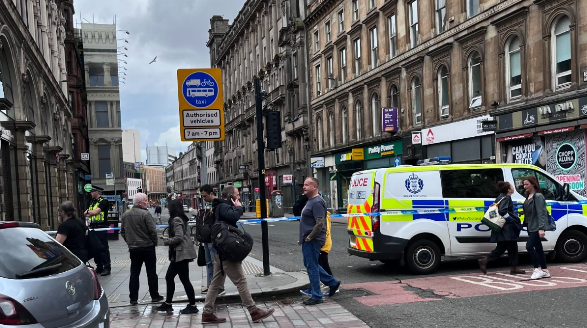 Union Street in Glasgow locked down as police respond to reports of serious assault