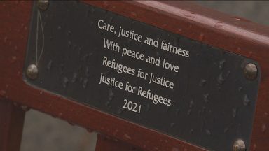 A proposal by a Glasgow MP will allow asylum seekers to work six months after moving to Scotland