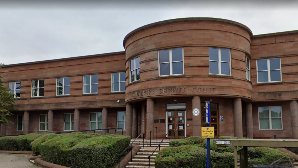 Man to appear in court after allegedly approaching children in Grangemouth