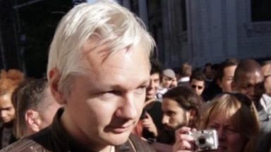 Home secretary Priti Patel signs order to extradite WikiLeaks founder Julian Assange to United States