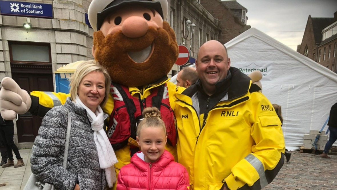Schoolgirl shares dream of working alongside ‘inspirational’ dad for RNLI Lifeboat in Peterhead