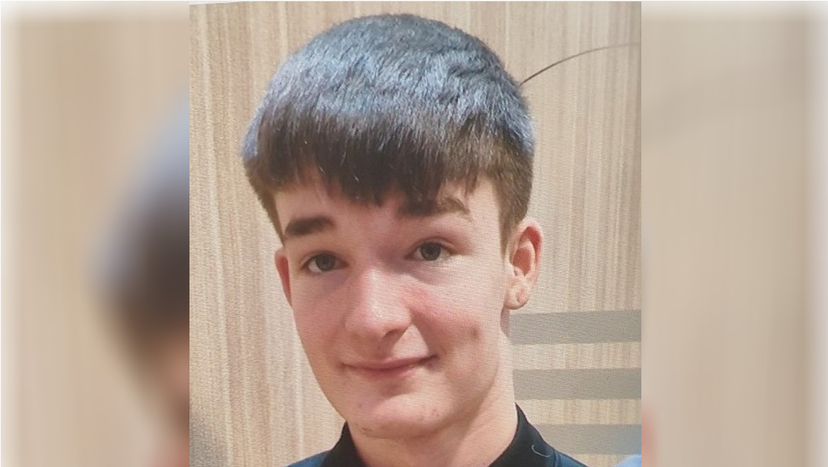 Police in Glasgow are appealing for the public’s assistance to trace a missing teenager who has not been seen since Thursday. Cameron Lee Mackenzie was last seen in Methven Street, Clydebank at around 11am on June 30.