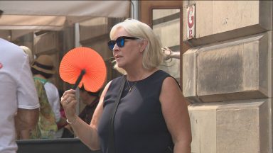 Scots and tourists alike make most of the heatwave
