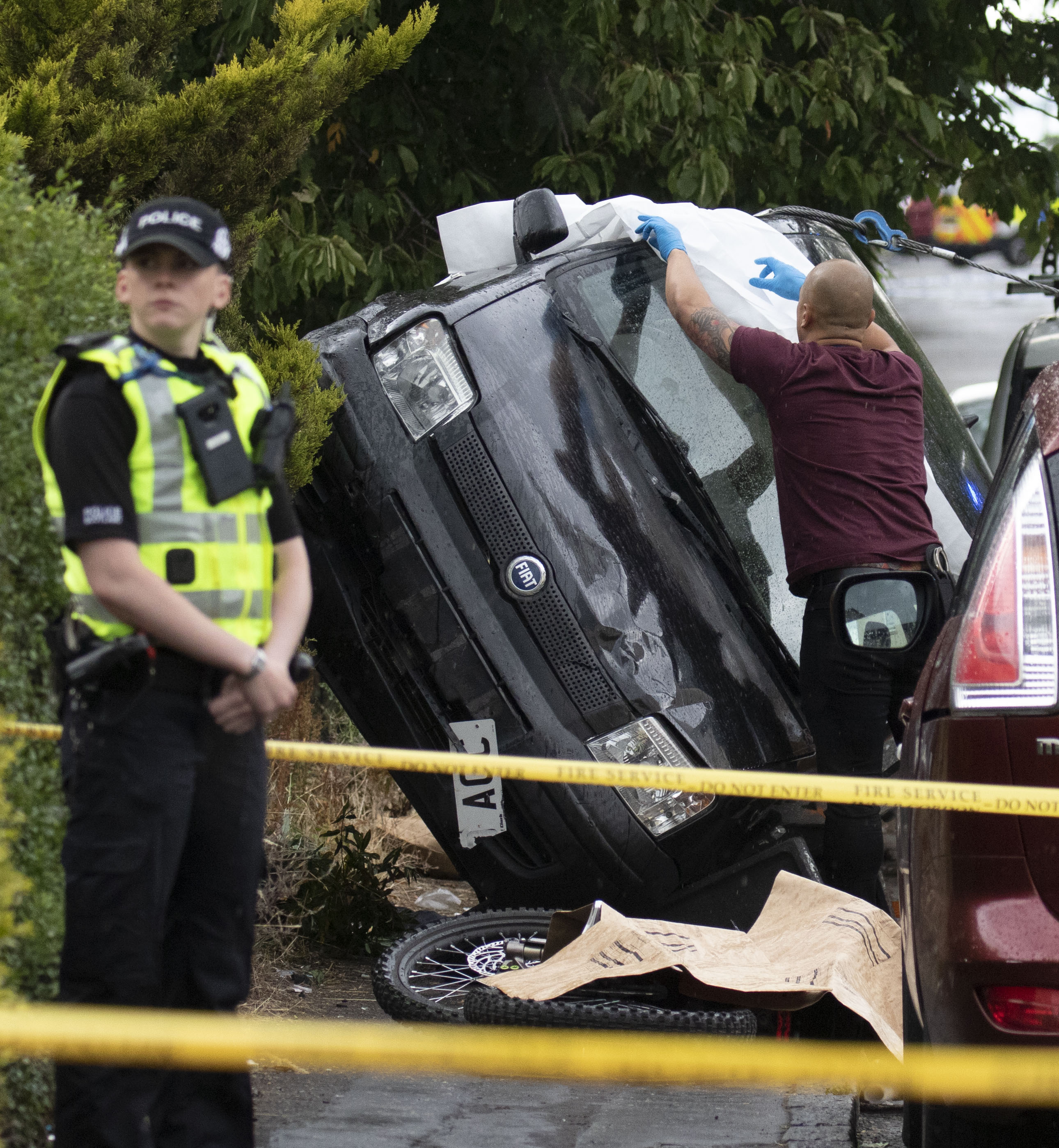 Police incident Ferry Rd Drive Edinburgh.