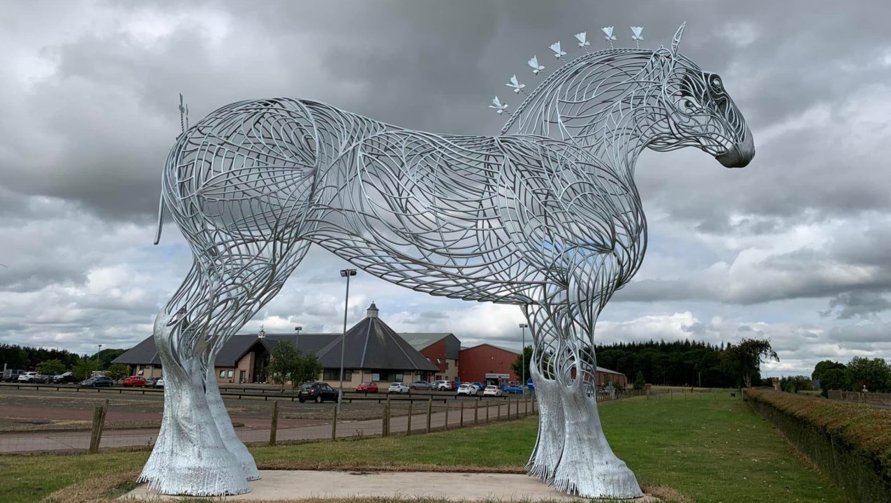 ‘Lanark’s Mighty Clydesdale’ sculpture unveiled in town to highlight area’s agricultural history