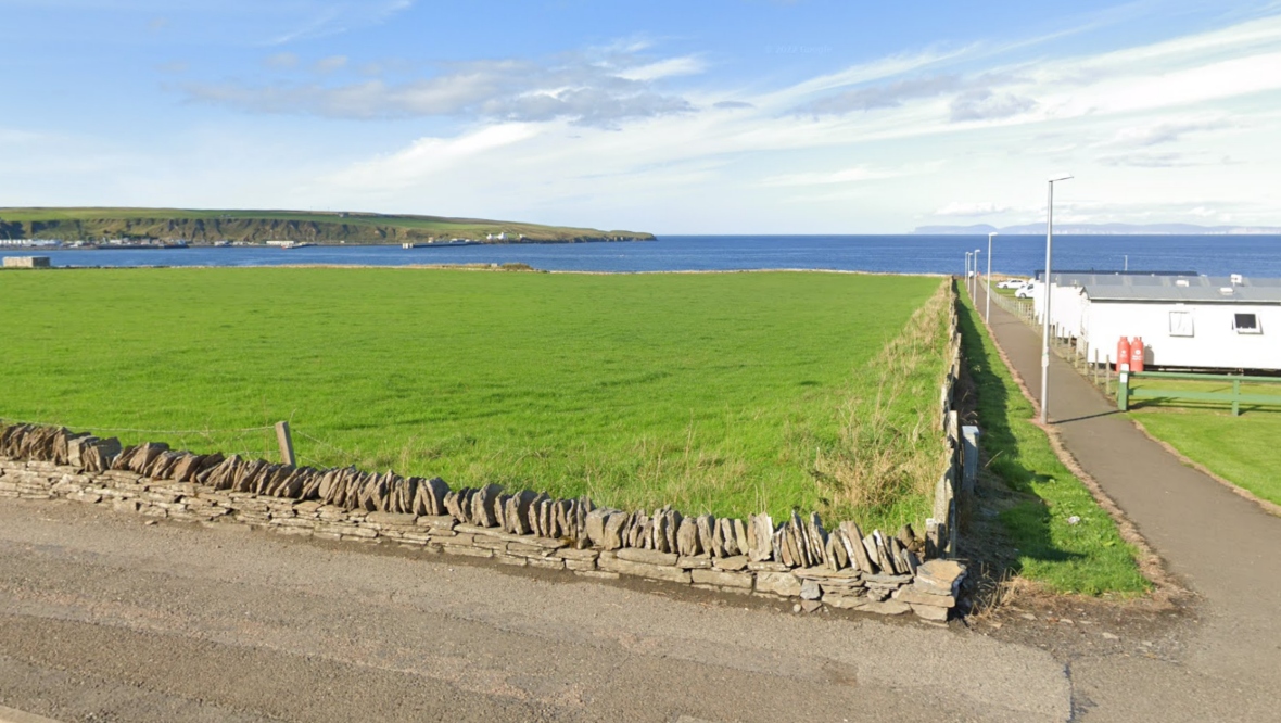 Teenager dead and man airlifted to hospital after falling from a cliff in Thurso
