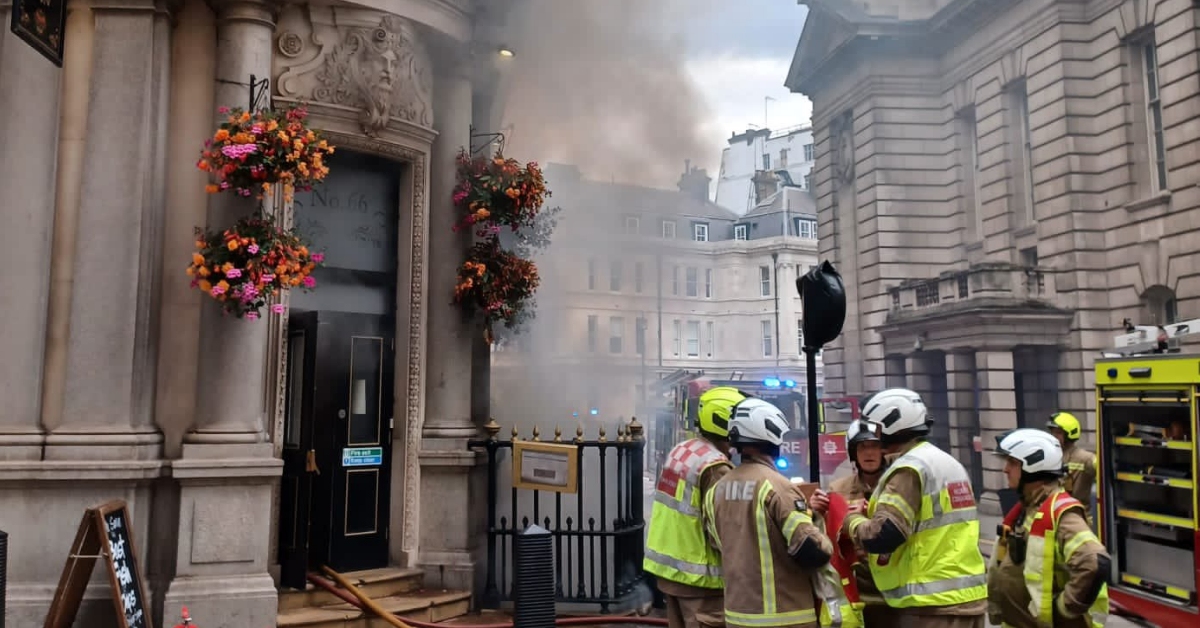 Firefighters battle Trafalgar Square pub blaze with 150 people evacuated