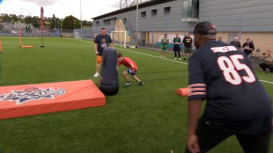 Glasgow school kids put through NFL paces by former Chicago Bears star Kaseem Sinceno