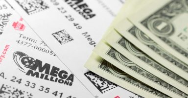 Single ticket-holder in US scoops nearly $1.3bn lottery prize