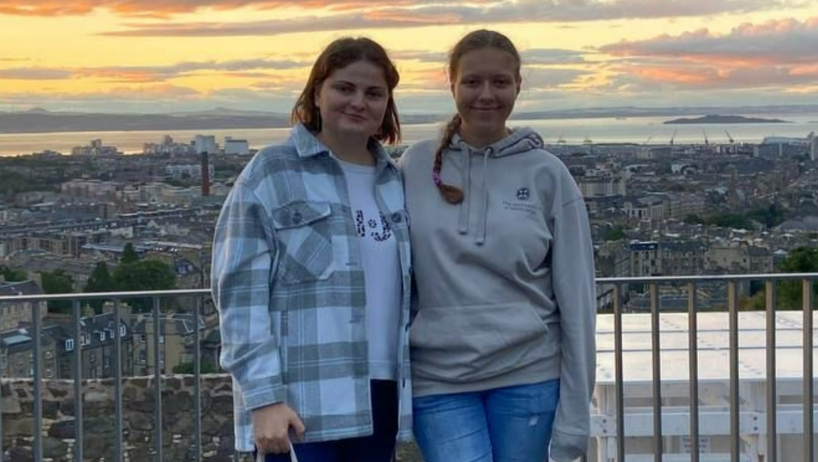 Viktoriia Palahniukm and Sofiia Keilin have been enjoying their time in Edinburgh.