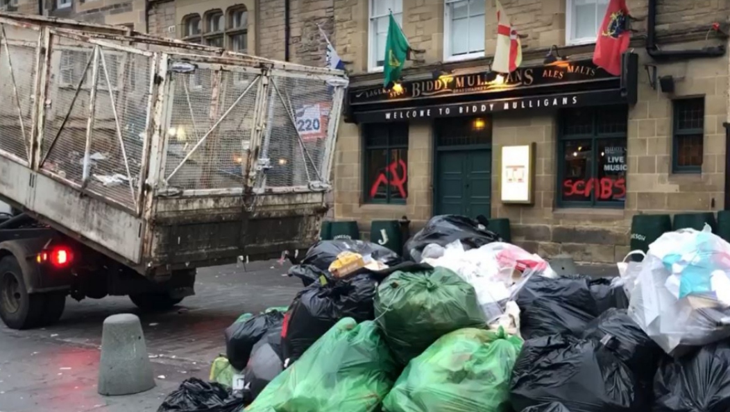 Biddy Mulligans bar in Grassmarket vandalised after staff picked up litter amid Edinburgh bin strikes