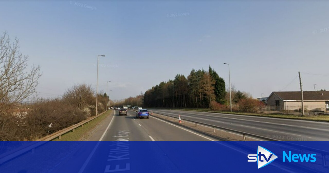 Driver hurt after car leaves East Kilbride Expressway and ploughs into