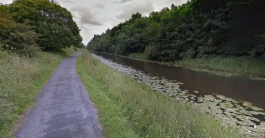 Man dies after getting into difficulty at canal in Glasgow