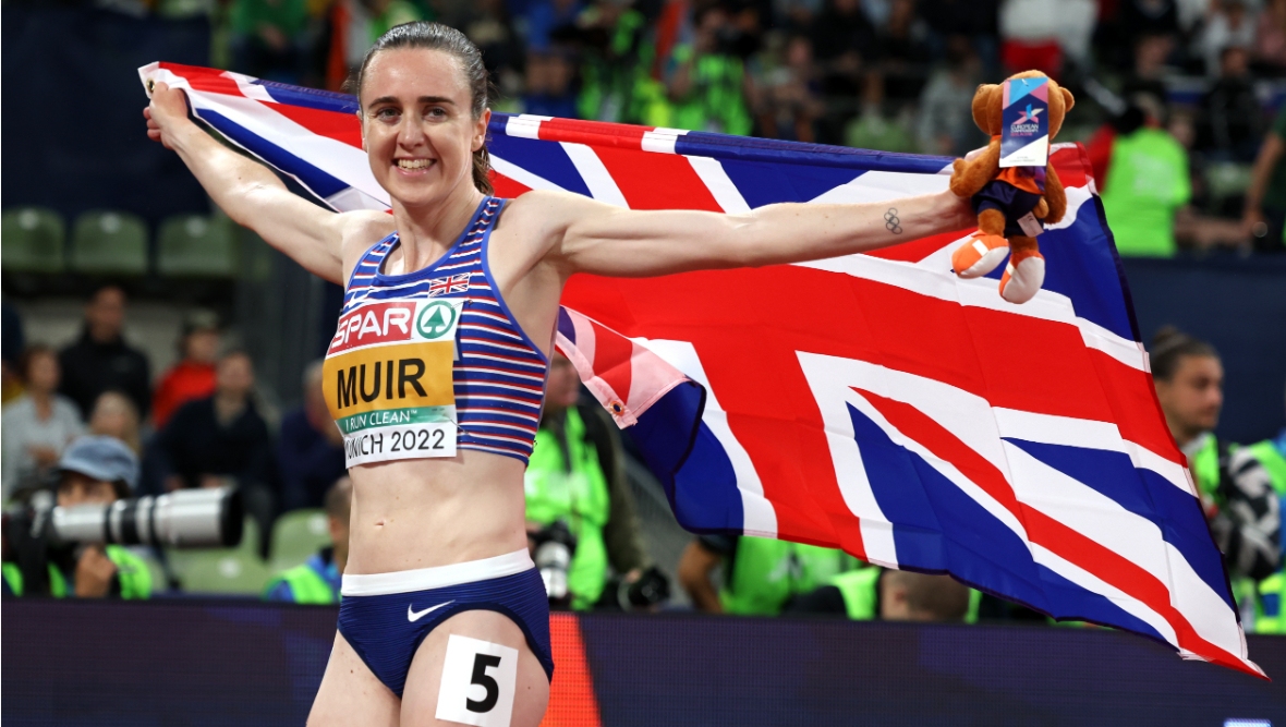 Laura Muir wins gold in the 1500m at the 2022 European Championships