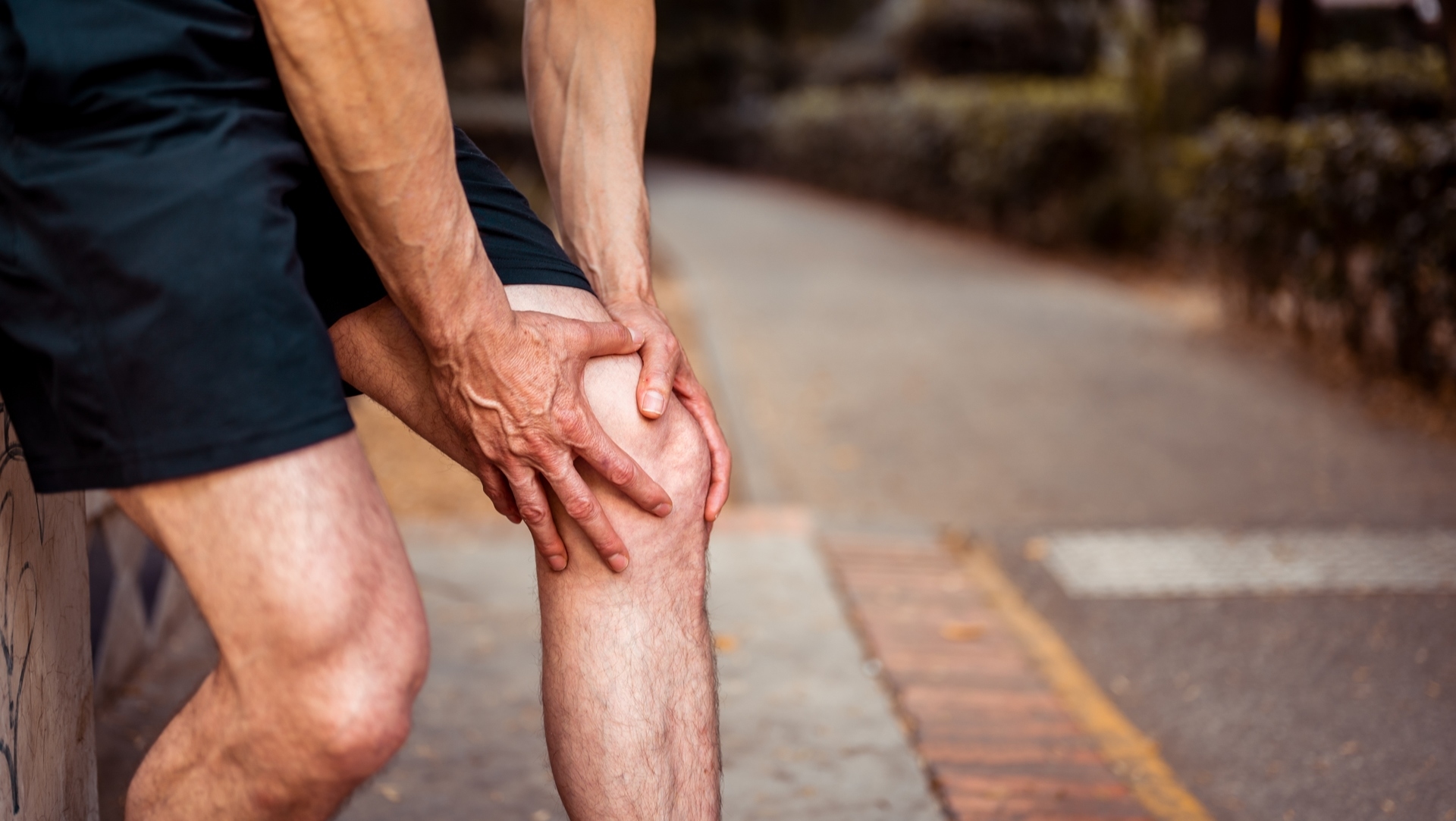 Scotland's first knee cartilage transplant takes place at NHS Golden