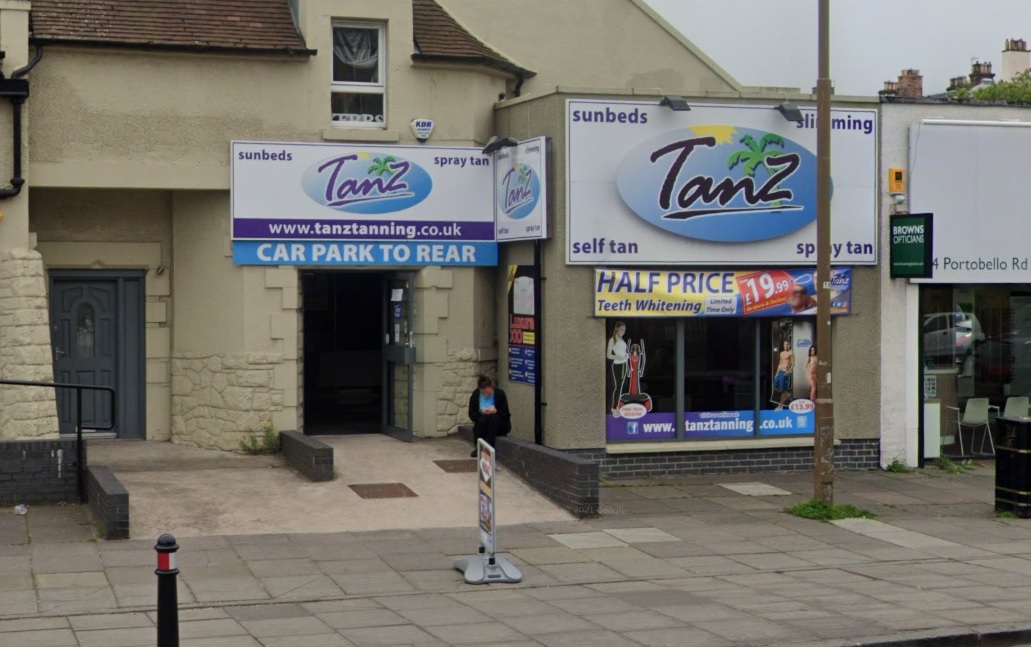 Tanz Tanning branch in Meadowbank