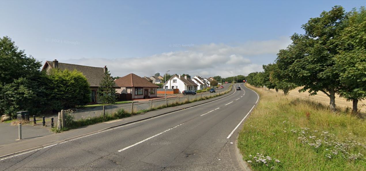 Cyclist injured following hit and run in Stevenston as police attempt to trace car