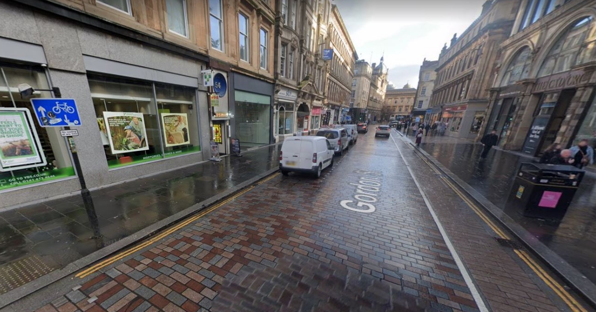 Two arrested after Glasgow city centre assault which left 20-year-old man in hospital