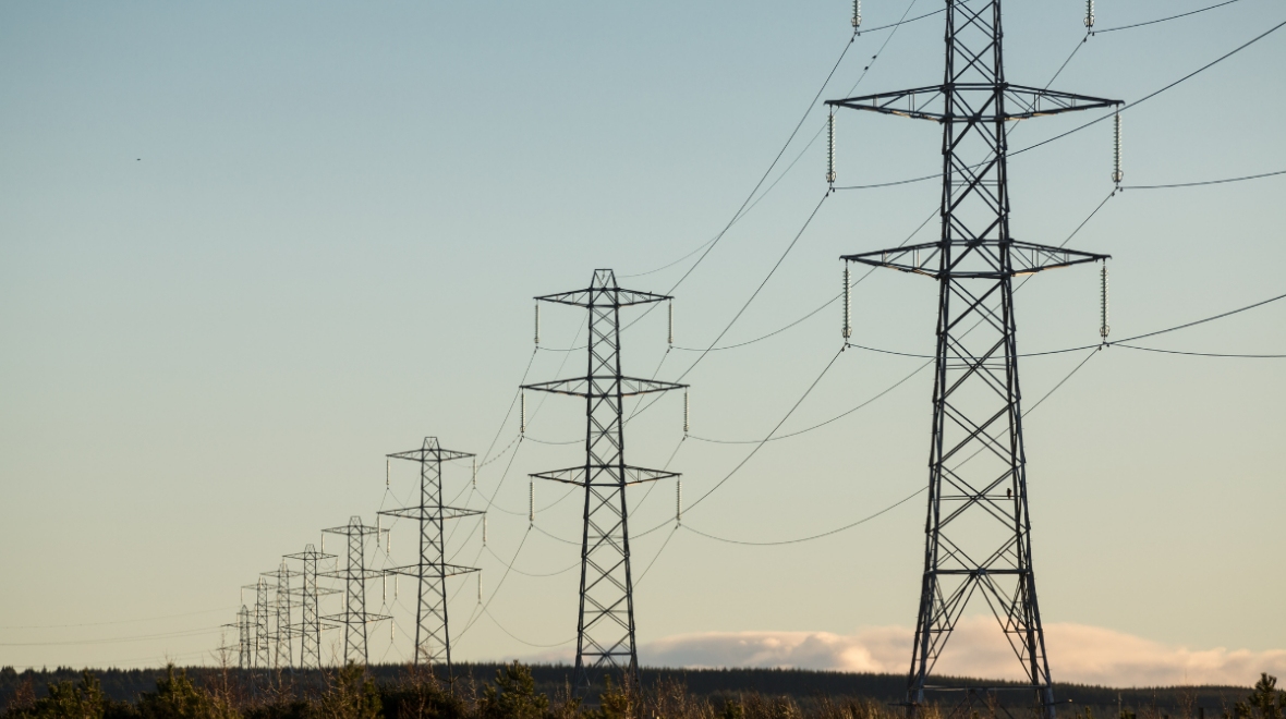 Helicopter knocks power out of 1,000 Aberdeenshire homes after hitting electricity pylon