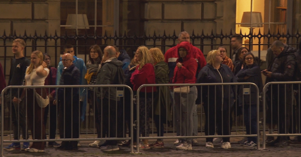 Queues began on Tuesday afternoon after the coffin was taken to St Giles' Cathedral.