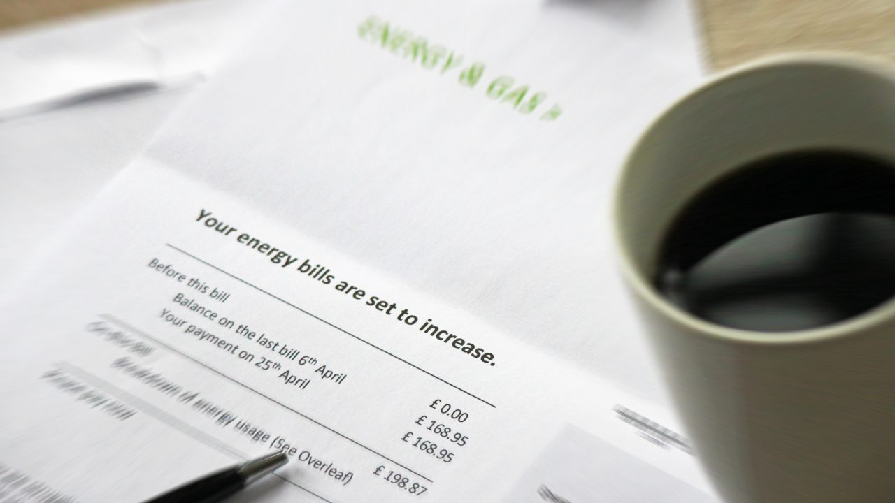 Energy bills rise as price guarantee comes into effect 