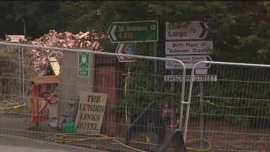 Demolition of burnt down Lundin Links hotel underway