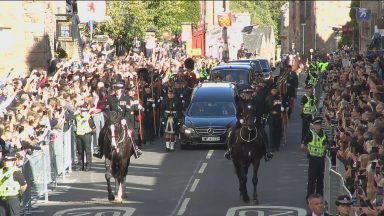 Edinburgh praised for handling of Queen’s lying in rest