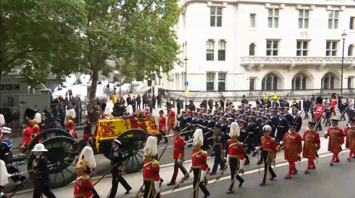 Five police and military personnel collapse on duty during Queen’s state funeral
