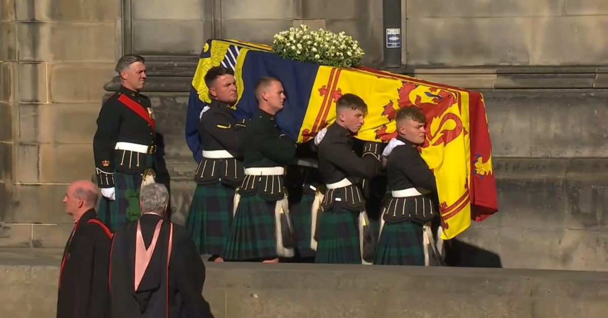 Scotland bids a fitting farewell as Queen Elizabeth II leaves for the last time