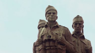 Commando sculptor commemorated at Highland memorial site