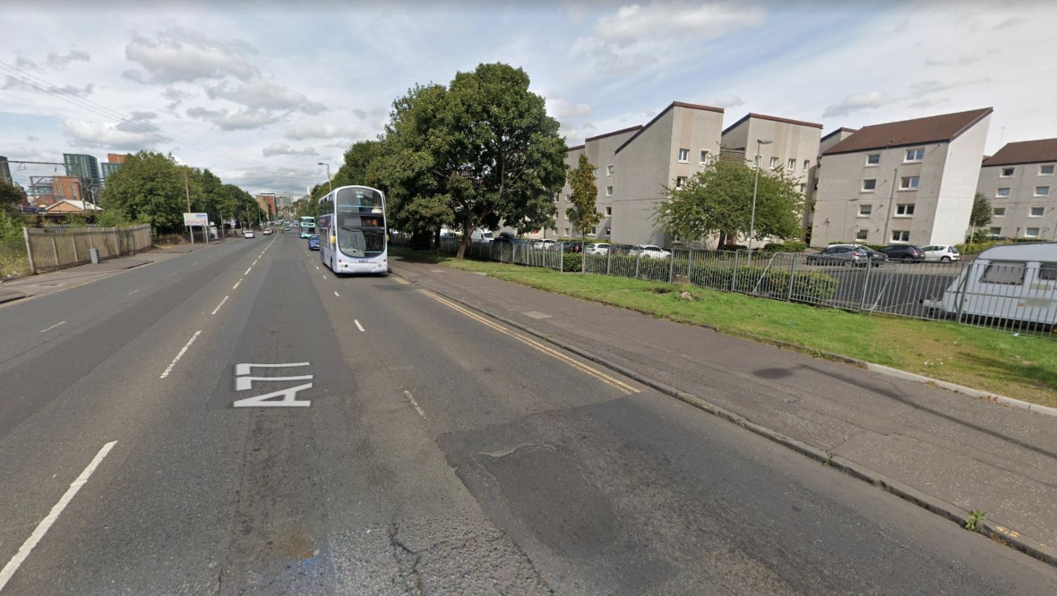 Man left ‘particularly distressed’ after two men on bikes attack and rob him on Eglinton Street in Glasgow