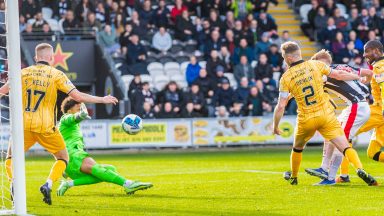 St Mirren snatch dramatic late victory over Livingston to move into third