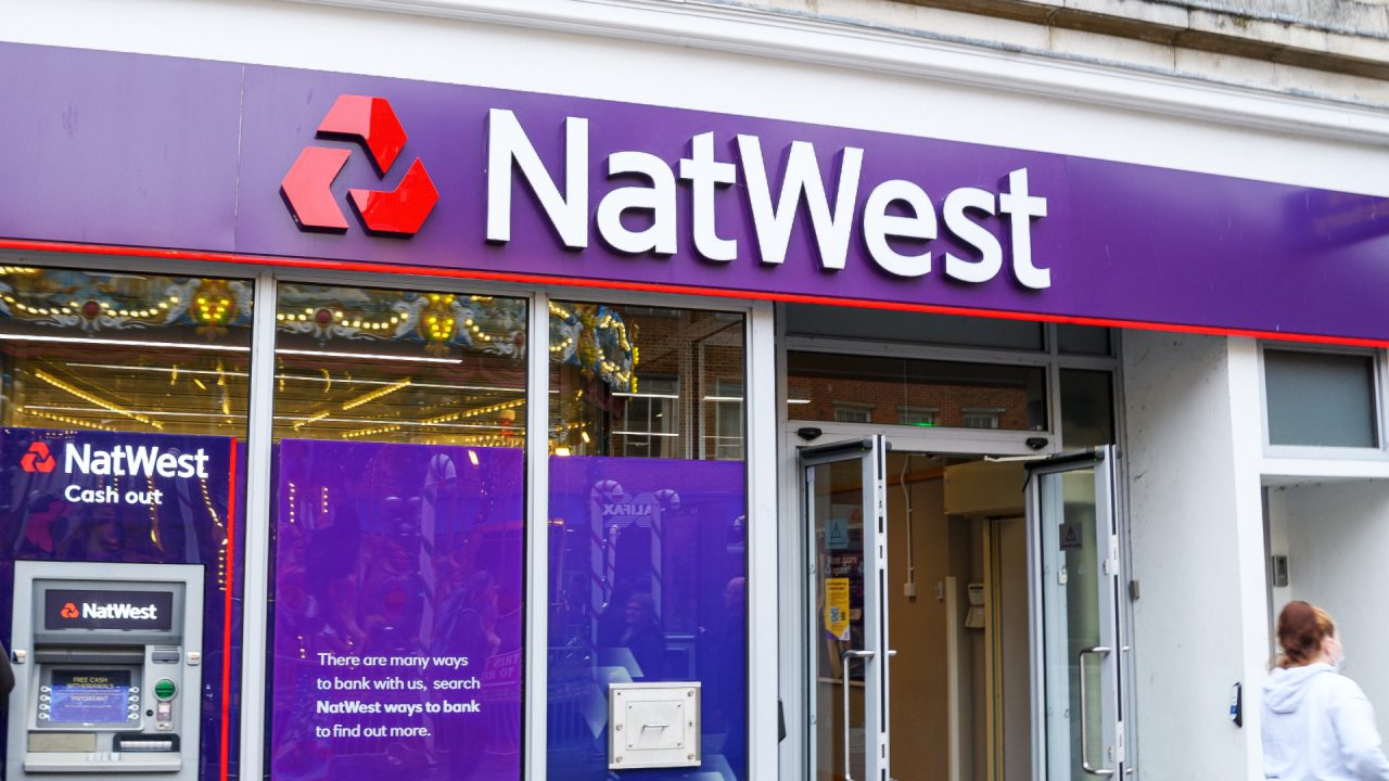 Which NatWest bank branches are closing in Scotland including in Edinburgh, Glasgow and Aberdeen?