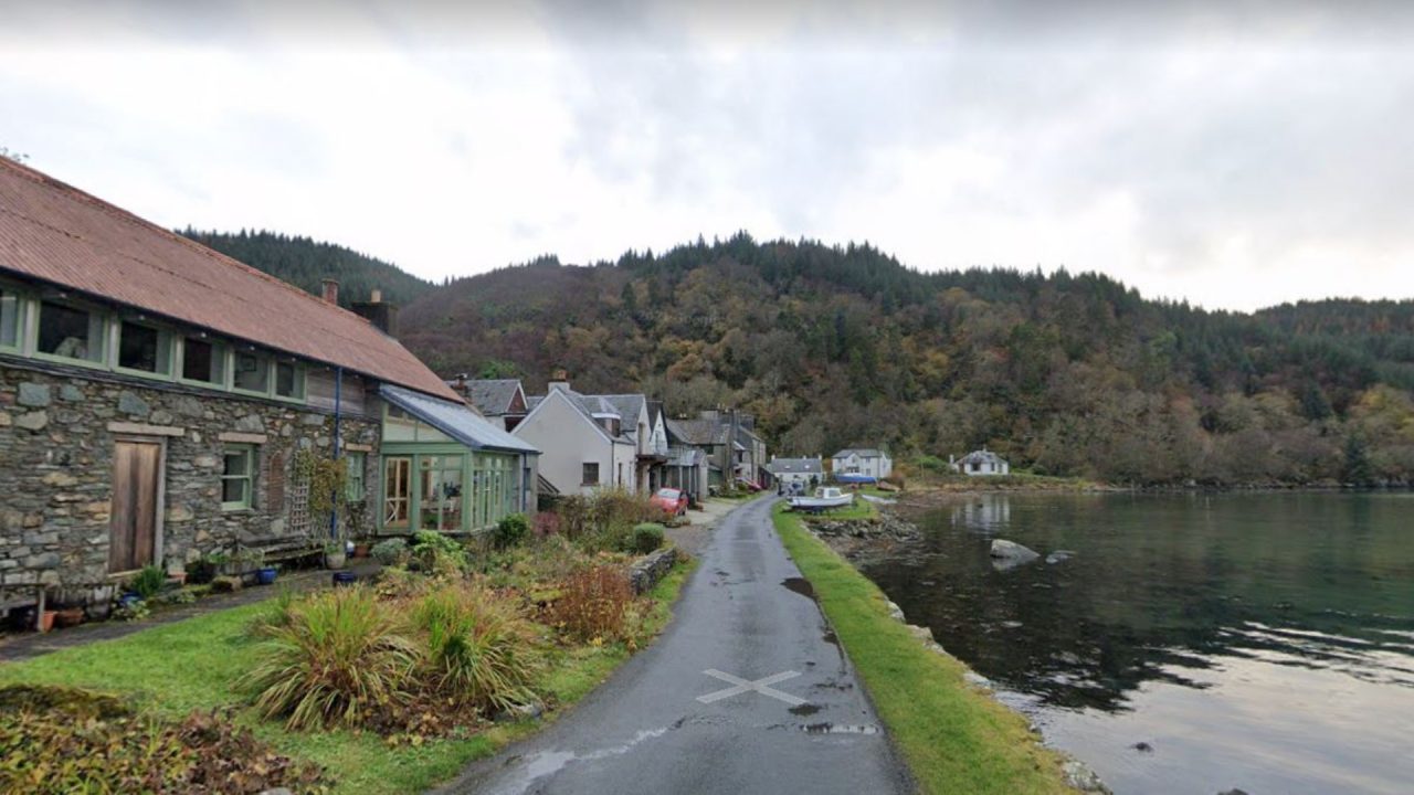 Public hearing to decide on Crinan house detached garden room plans after objections in Argyll and Bute