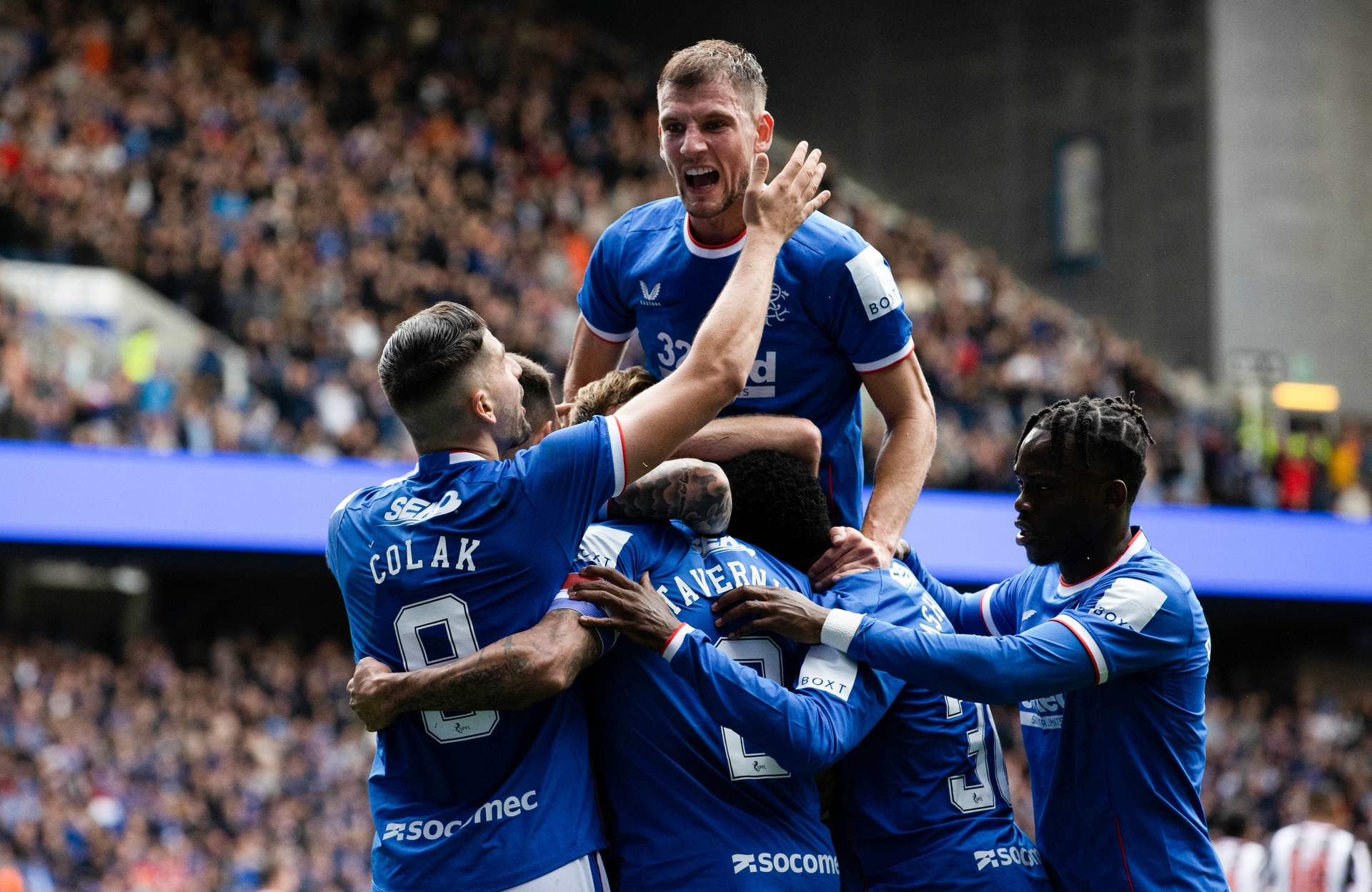 Rangers ease to victory over St Mirren. 