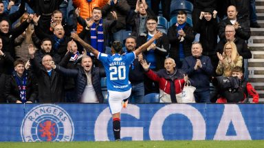 Rangers beat Aberdeen to lift pressure from Giovanni van Bronckhorst