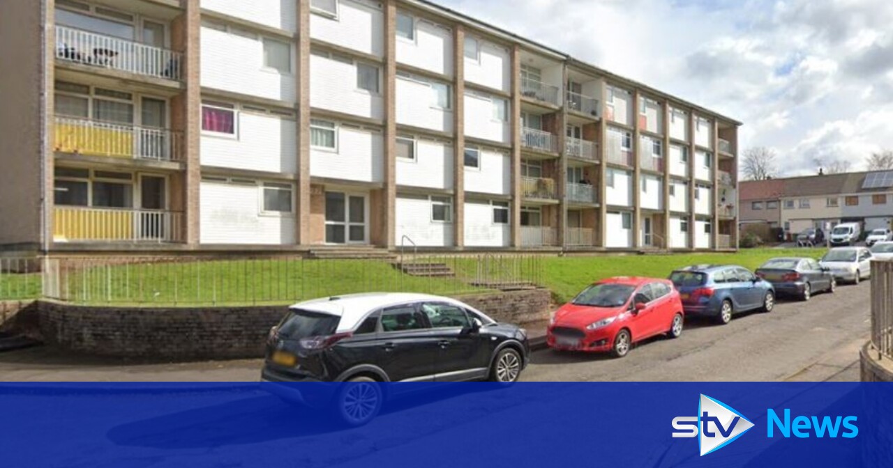 Two taken to hospital after jumping from window to escape flat fire in