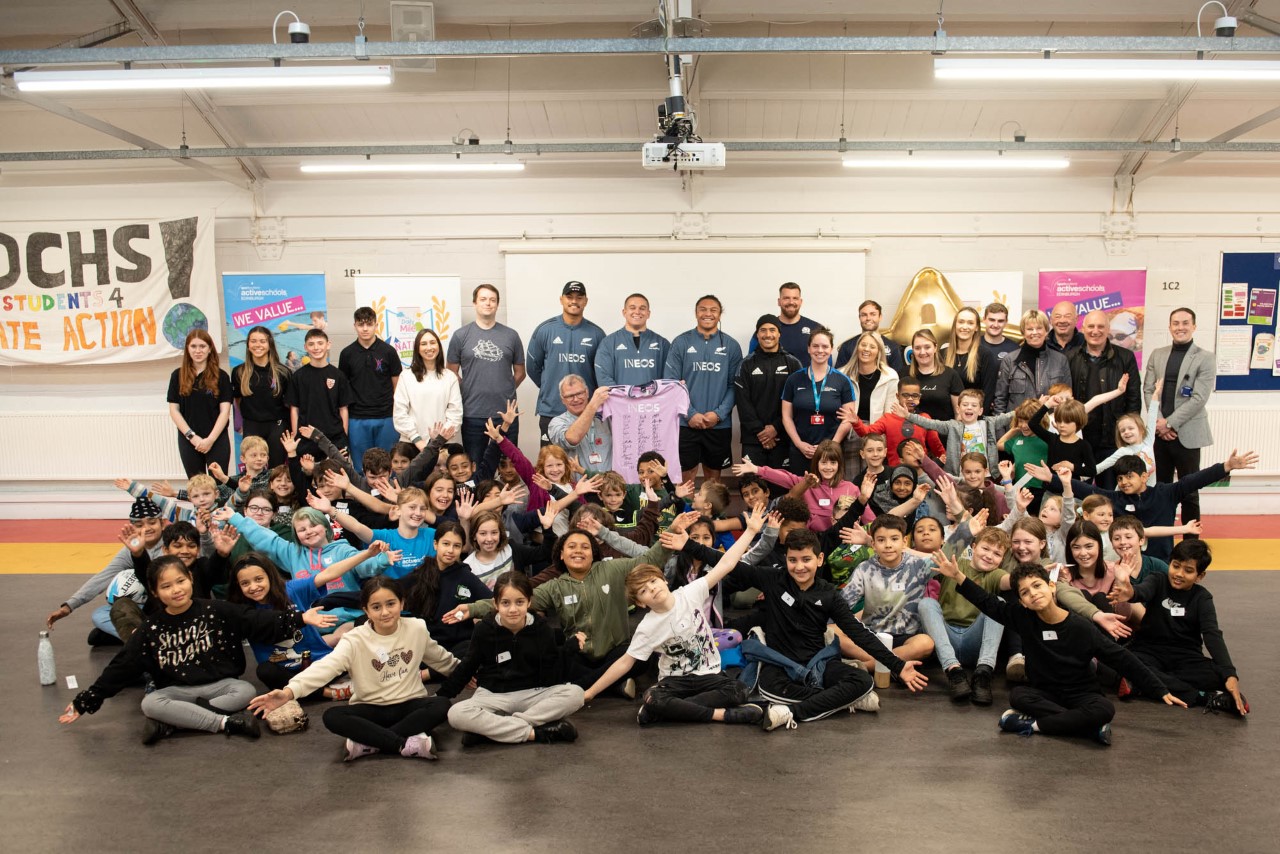 All Blacks: Pupils from Leith Walk primary with rugby stars. 