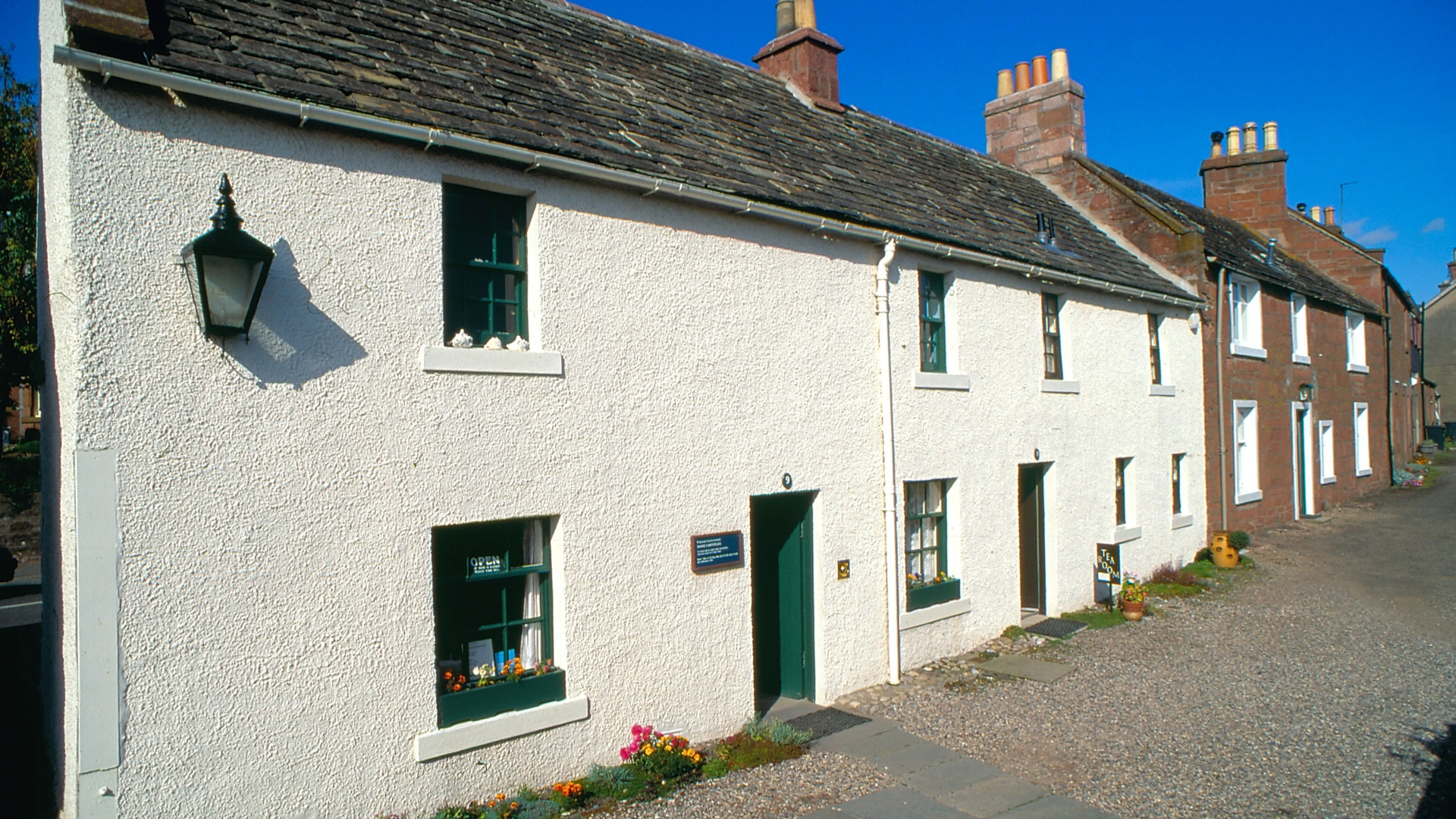 Barrie grew up in a crowded weavers house in Kirriemuir, Angus